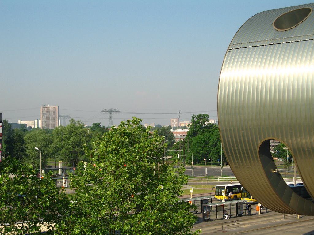 Berlin, Eastgate by Gunar Wünsch