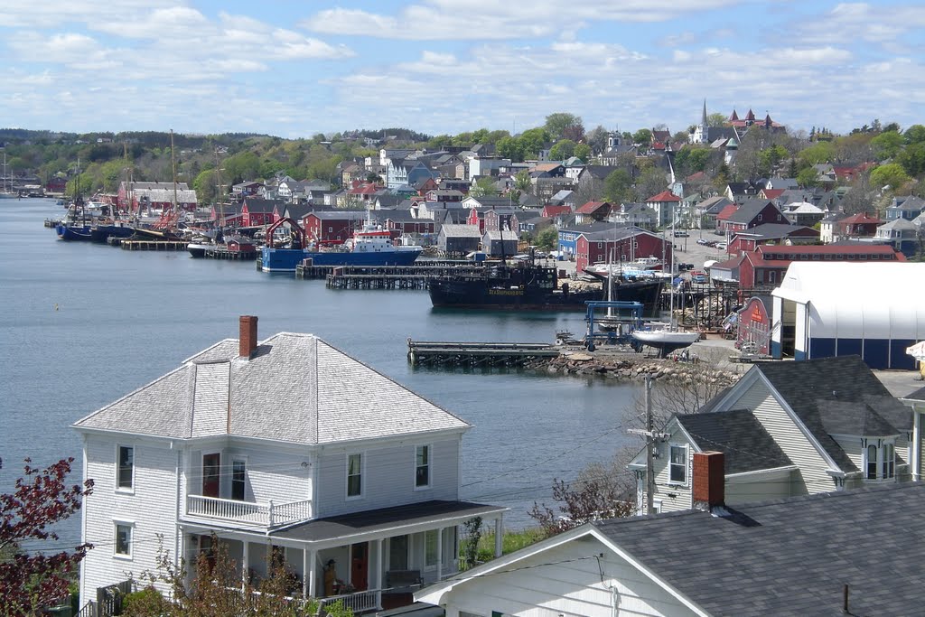 Lunenburg view from Hospital Road, May 2010 by AGW