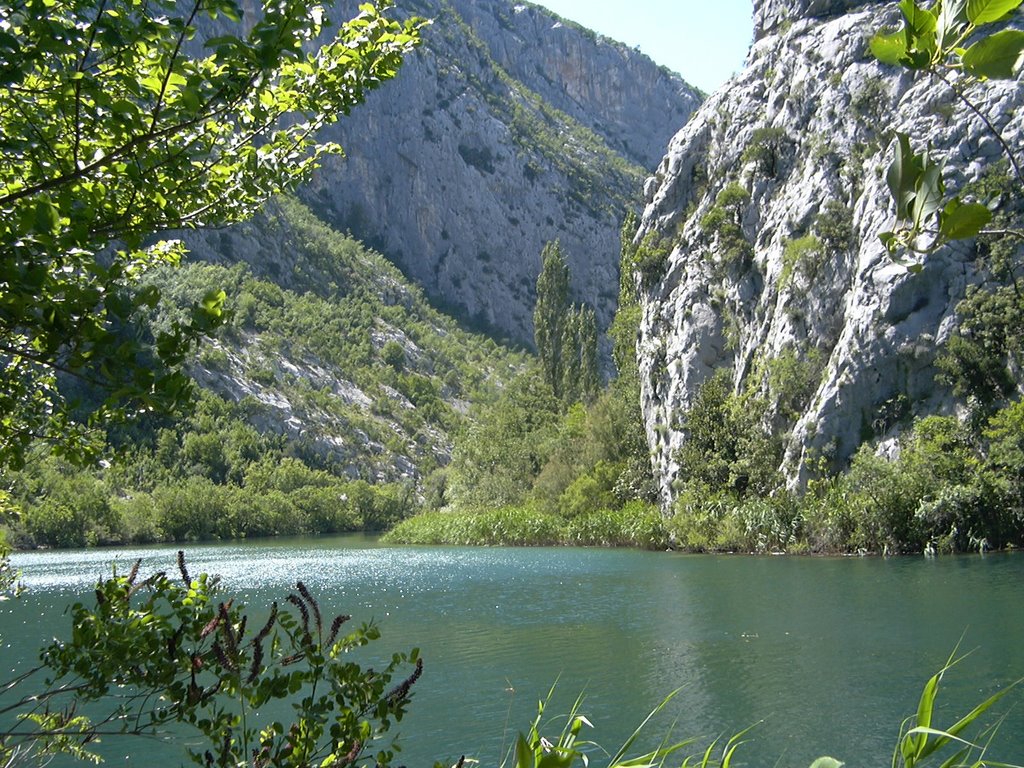 Cetina River (May 2005) by Mat85