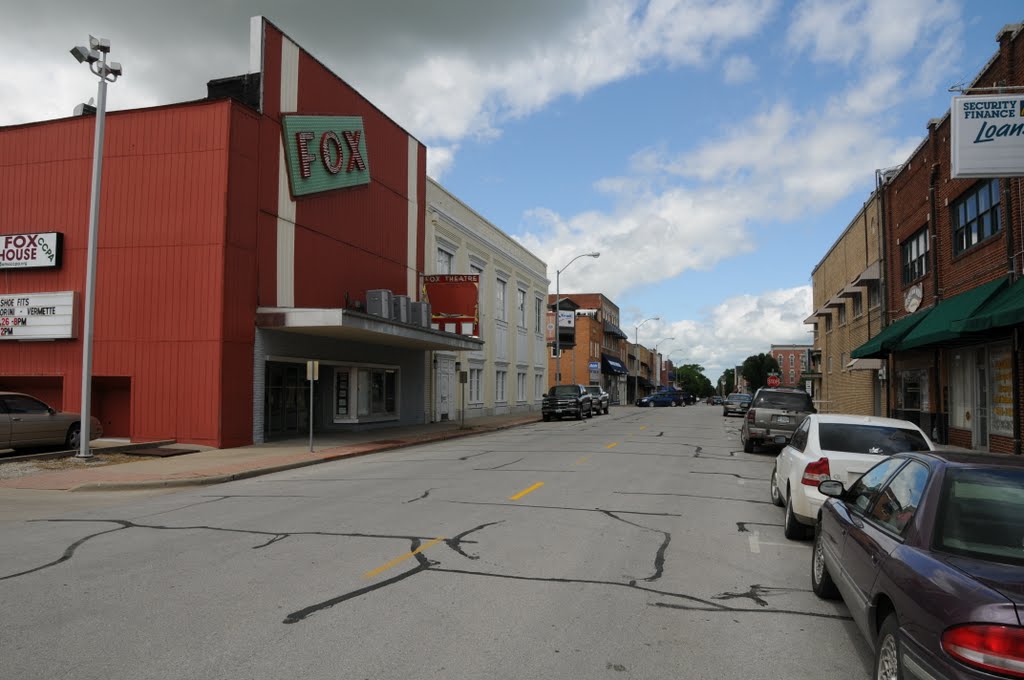 Street view in Nevada, MO by yurivict