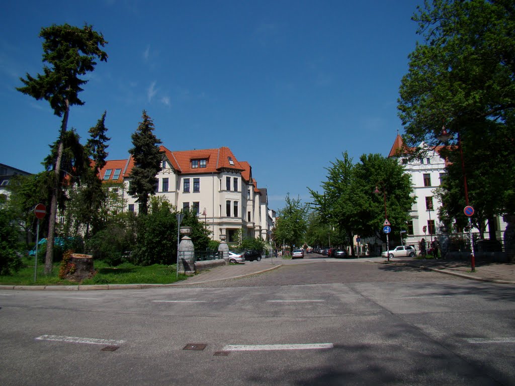 Goethestraße mit Blick in die Friesenstraße by Marten Willberg