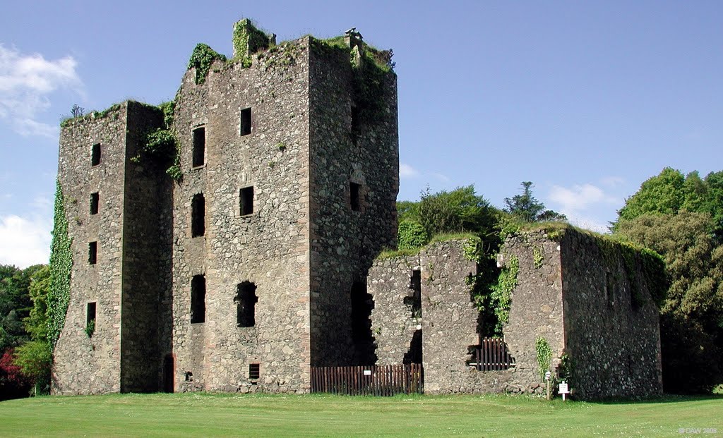 Castle Kennedy ruins by donaldw