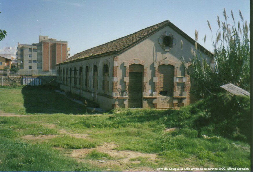 Ex Col-legi la Salle - La Escoleta . Premia de Mar. by alfred corbalan