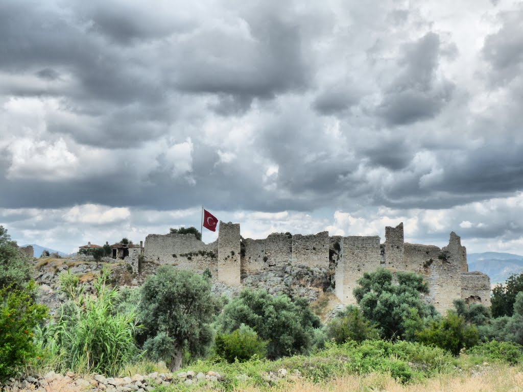 Menteşeoğulları'nın Başkenti Beçin Kalesi by ©ahit HOŞOĞLU