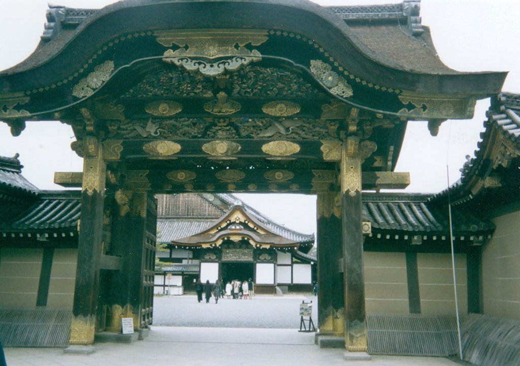 Nijo castle interior gates by John McCall