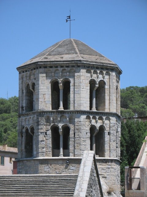 Campanario by Víctor Cespón