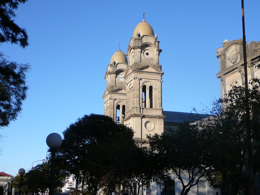 Gualeguaychú - Catedral by Javier Kambrosis