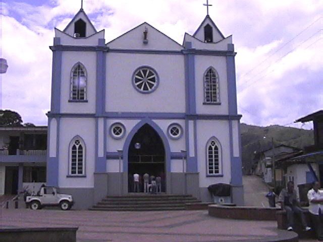 Iglesia santa ana (Rda) by Alirio Hincapie Florez