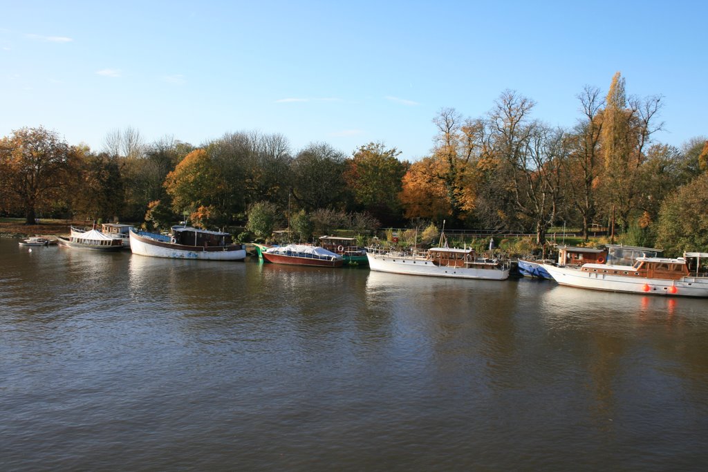 Thames River at Kingston Upon Thames by Graeme Kasselman