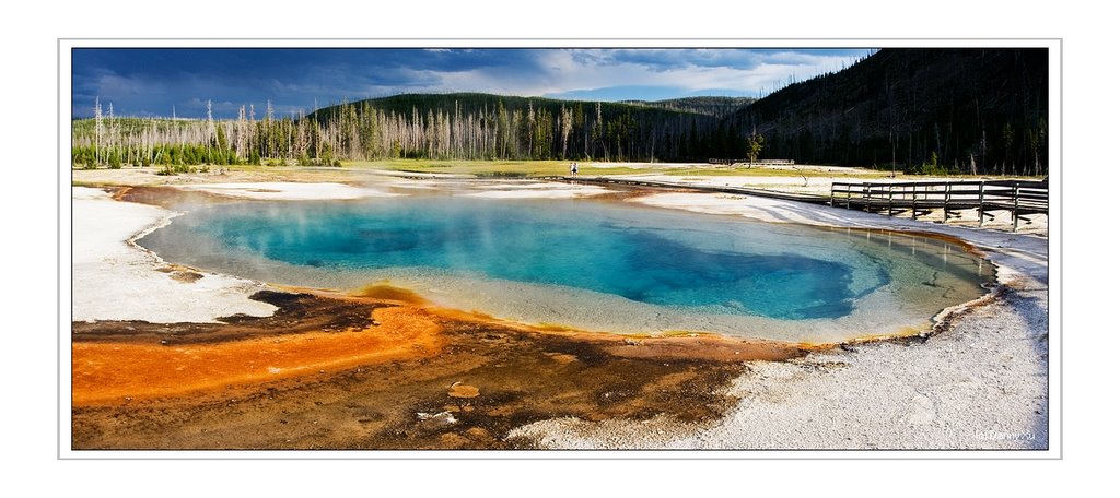 Yellowstone - Sapphire Pool by Danny Xu