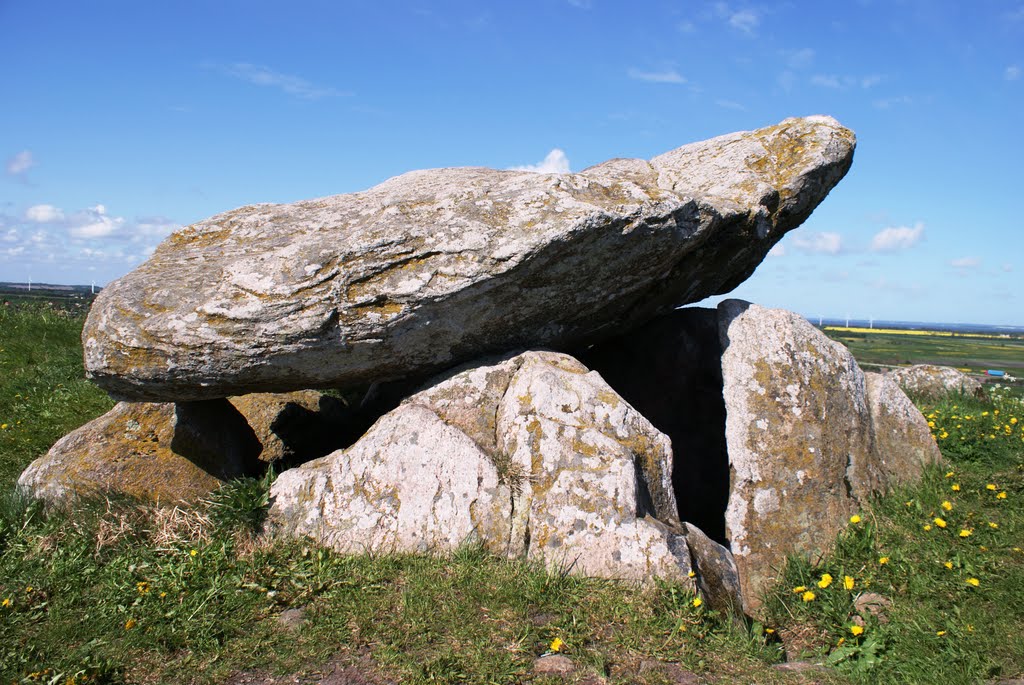 Troldkirken by Peter VG Kristiansen