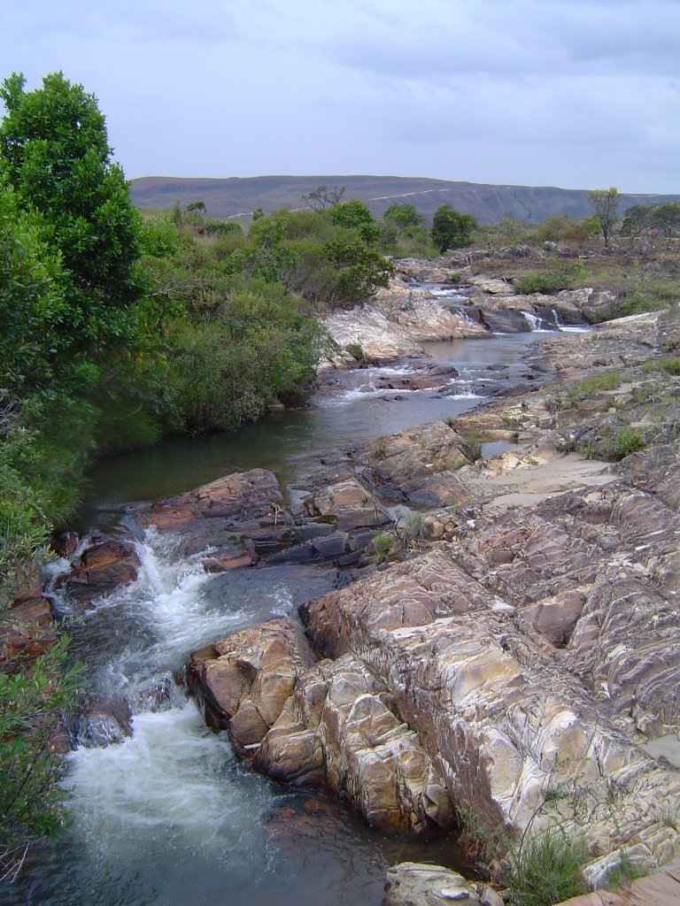 Ribeirão das Bateias by marveras