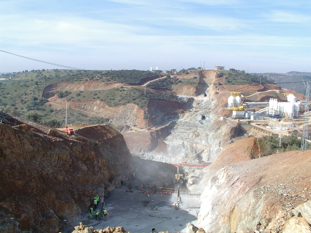 Obra del pantano "LA BREÑA 2" by Joaquín Estévez