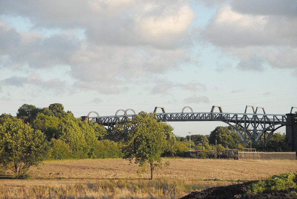 Warburton Toll Bridge by David Humphreys