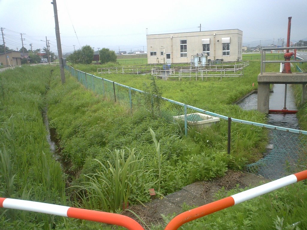 Water Channel in Niigata - 用水路（新潟県岩船郡神林村小川口） by friendD