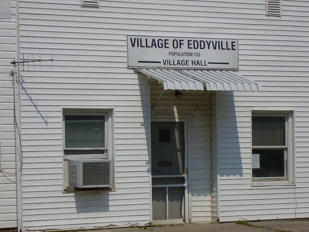 Eddyville Town Hall. River to River Trail by matkinso