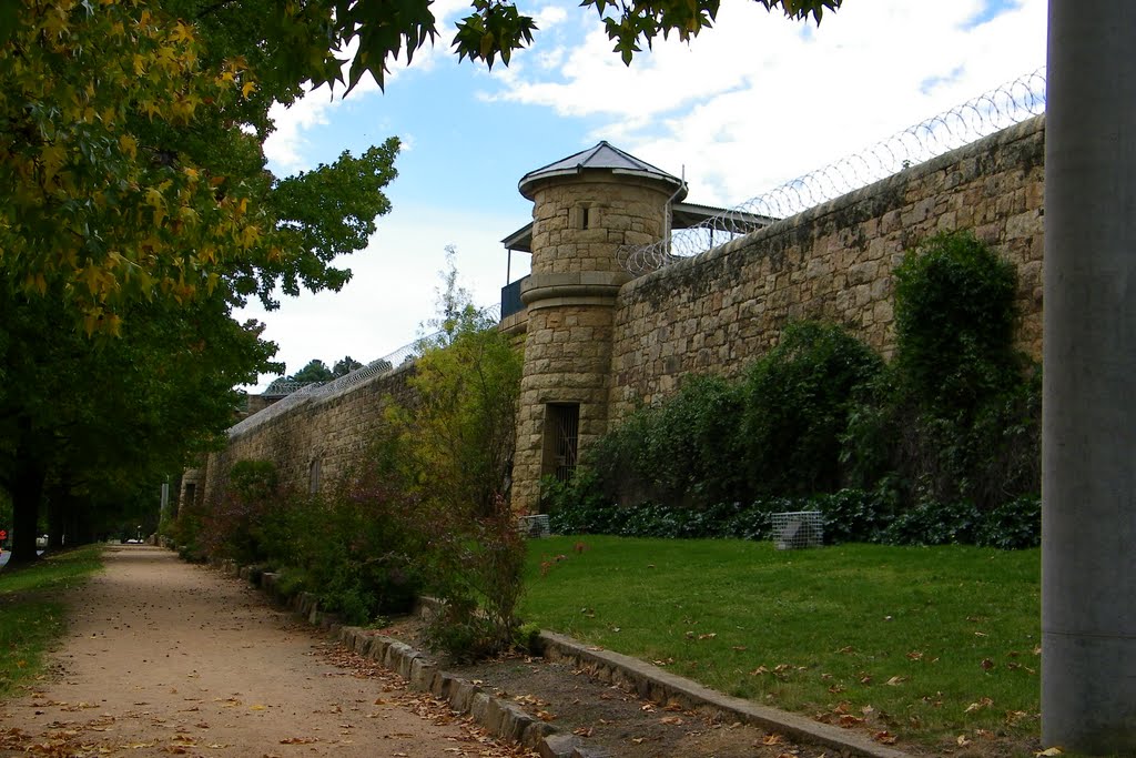 Old Beechworth Gaol by Trishek