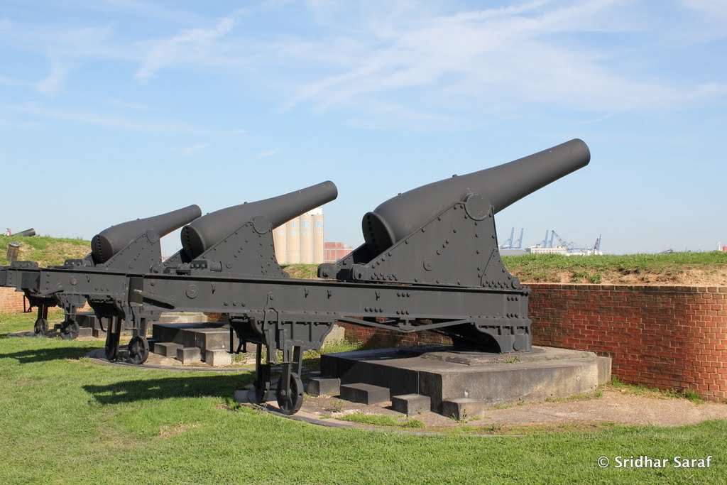 Canons at Fort Mchenry National Monument‎, Baltimore, Maryland (USA) - April 2010 by Sridhar Saraf