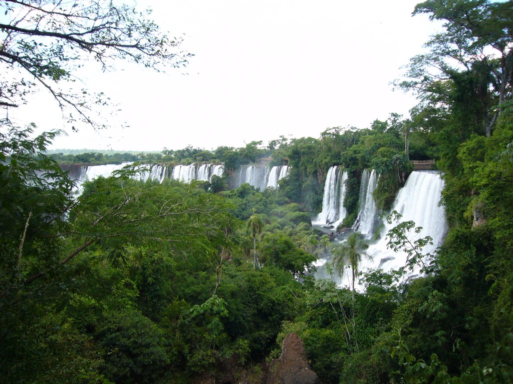 Iguazu by backtosnow