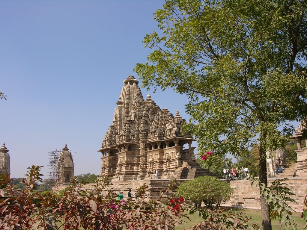 Khajuraho Temples by arnodi