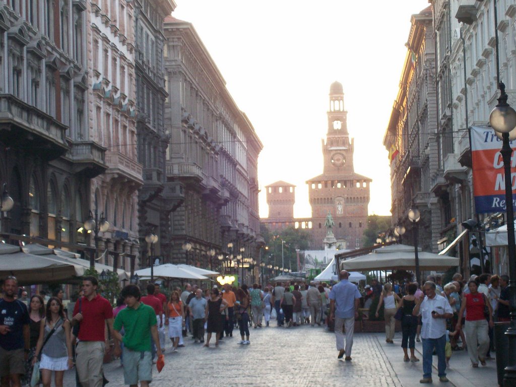 Milano - Via Dante by Fabio Garbi