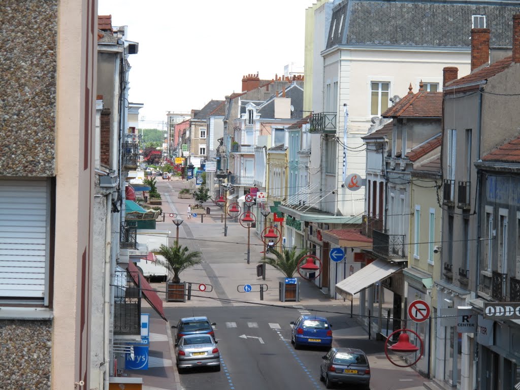 Rue Carnot - 71300 Montceau les Mines (FRANCE) by Laurent Gallien