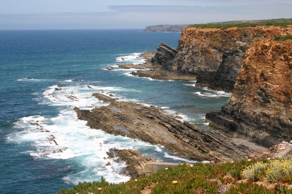 ZAMBUJEIRA DO MAR village-The Cliffs by Del Dias