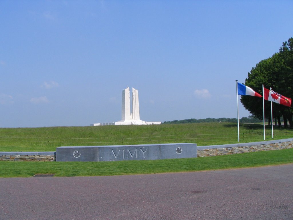 Canadian WWI memorial @ Vimy by Francois-Michel Hard…