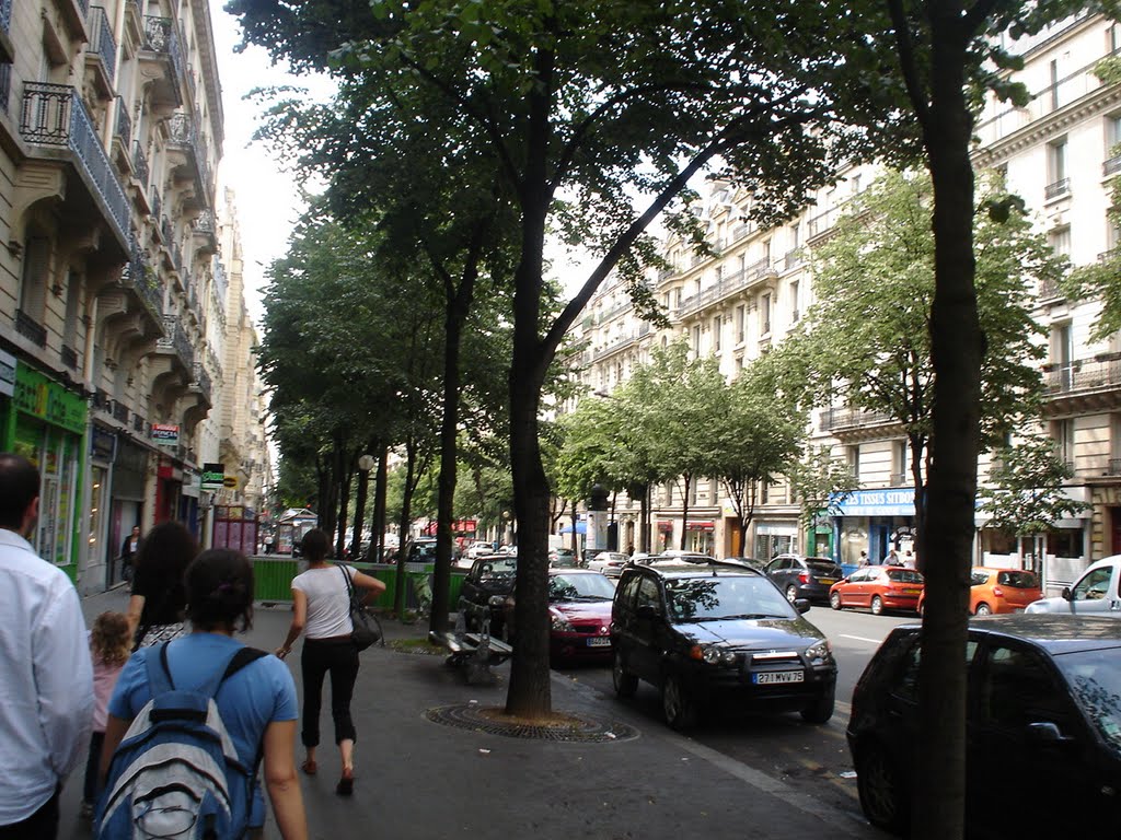 Avenue de la République by Magnus Brage