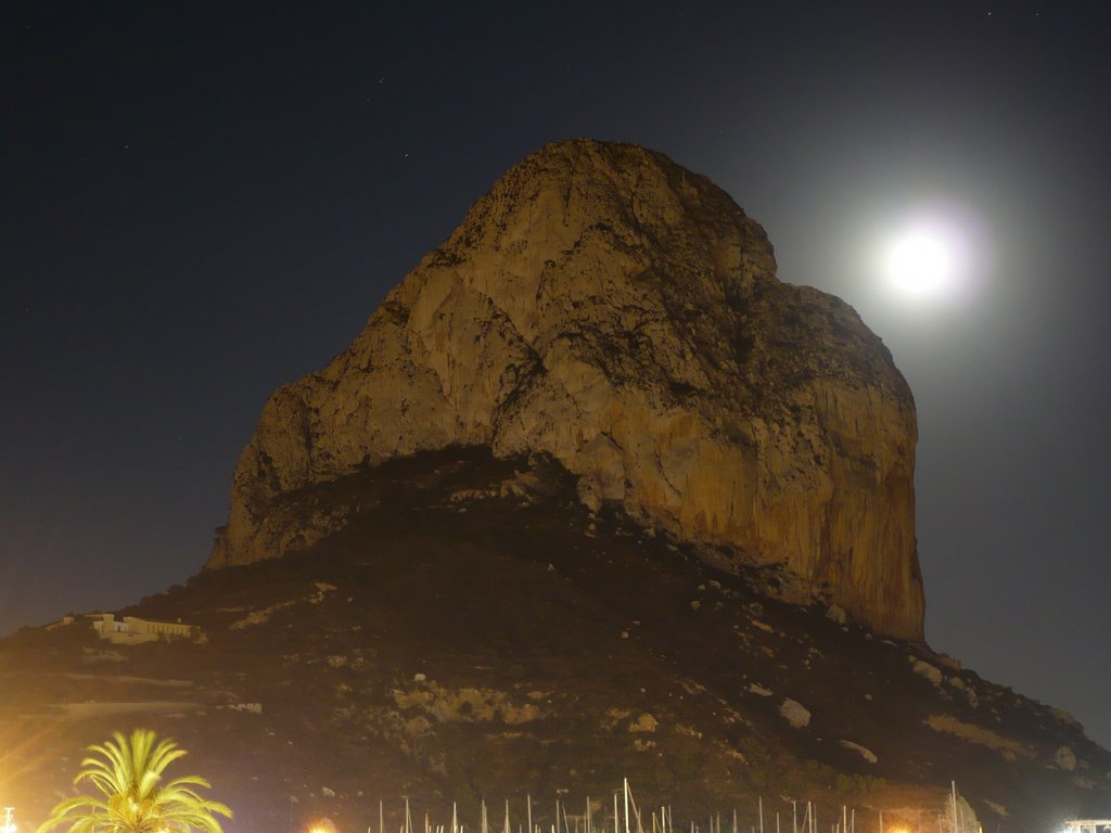 Peñón Ifach_luna llena by javiercontell