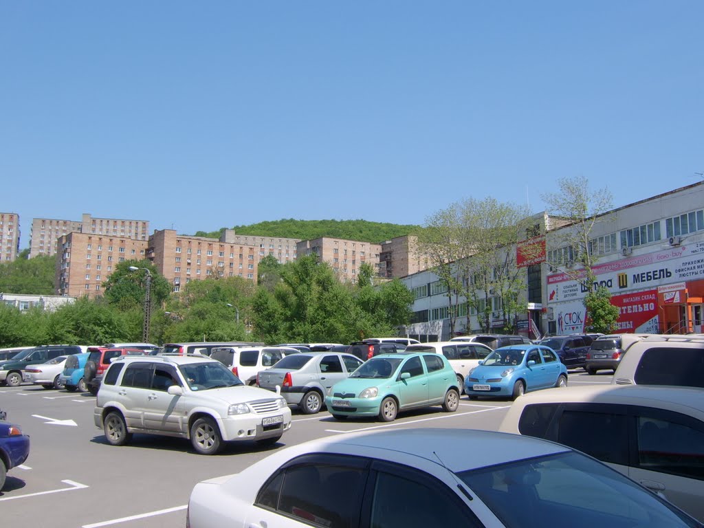 Парковка возле роcсиянки || Parking near "Rossiyanka" by Bite4