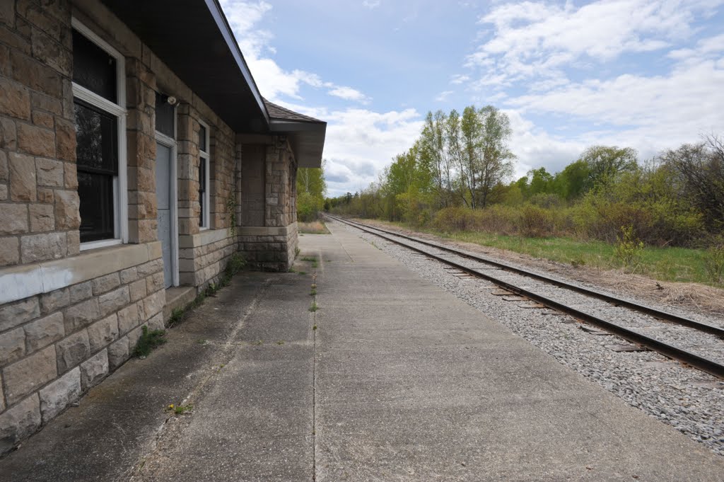 Harrisville Train Depot by chrisf66