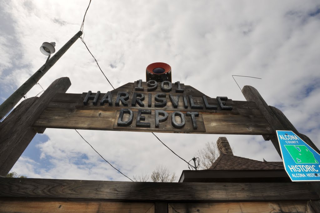 Harrisville Train Depot by chrisf66