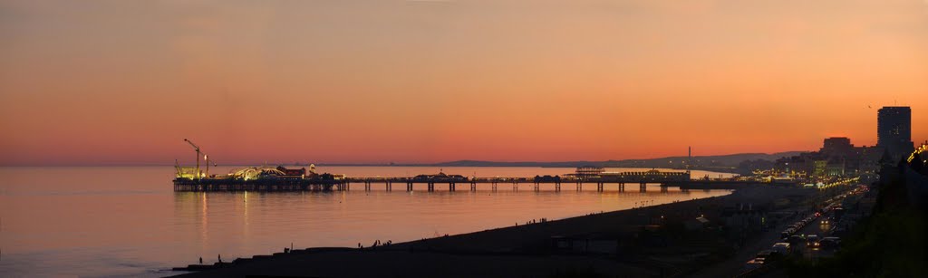 2010.05.23 - panoramic view west towards Brighton Pier from Marine Parade by Alwyn Rh Joyce