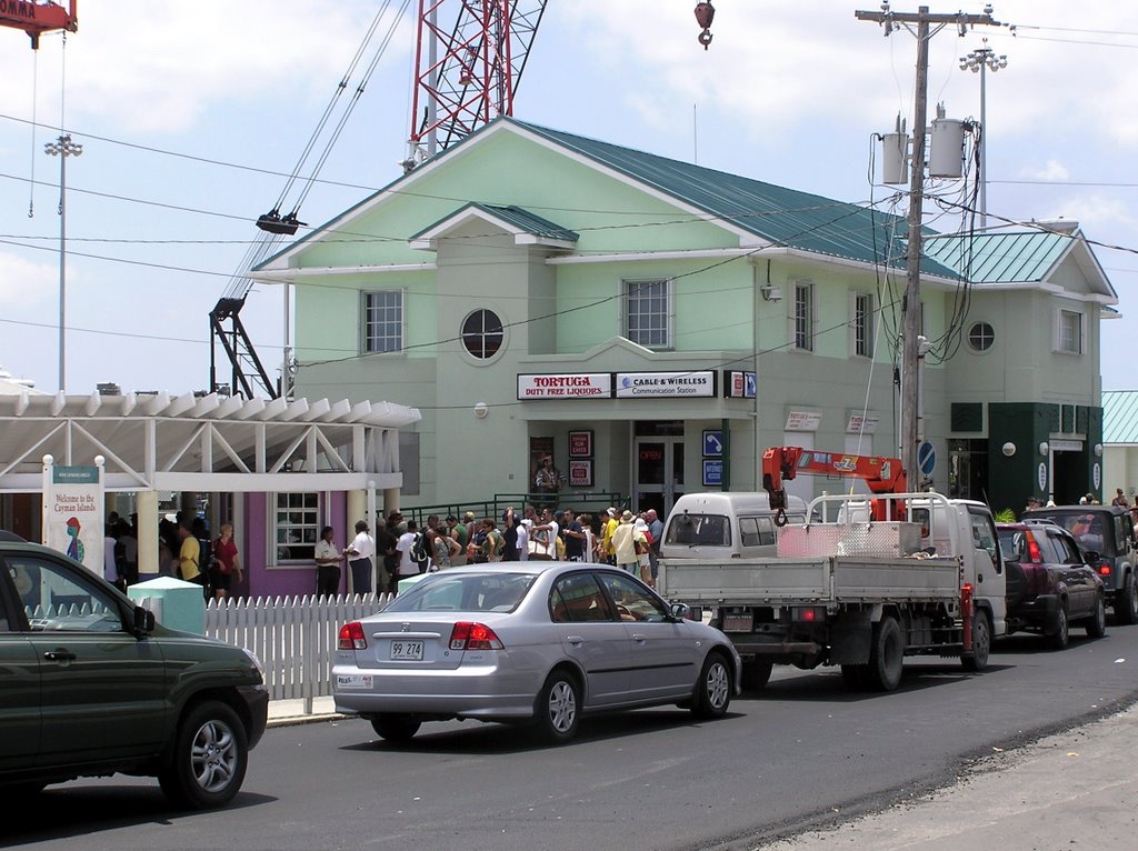 Tortuga Licour store and the Cruise aboard terminal by Robert Lam