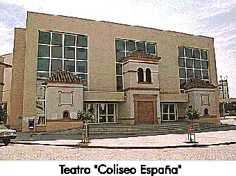 Teatro Coliseo by Alvaro Cosil