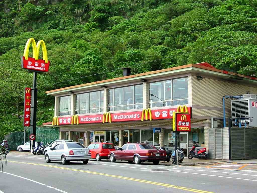 Mc Donald's restaurant in Keelung by Martin Stehr