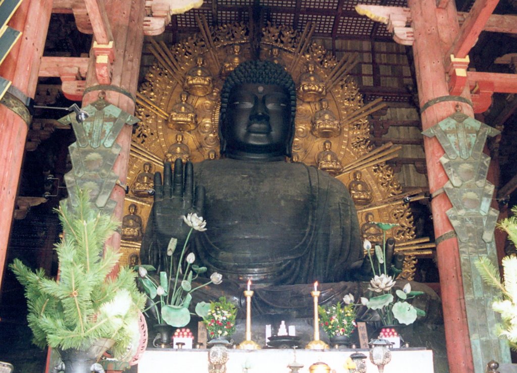 Tōdai-ji budha statue by John McCall