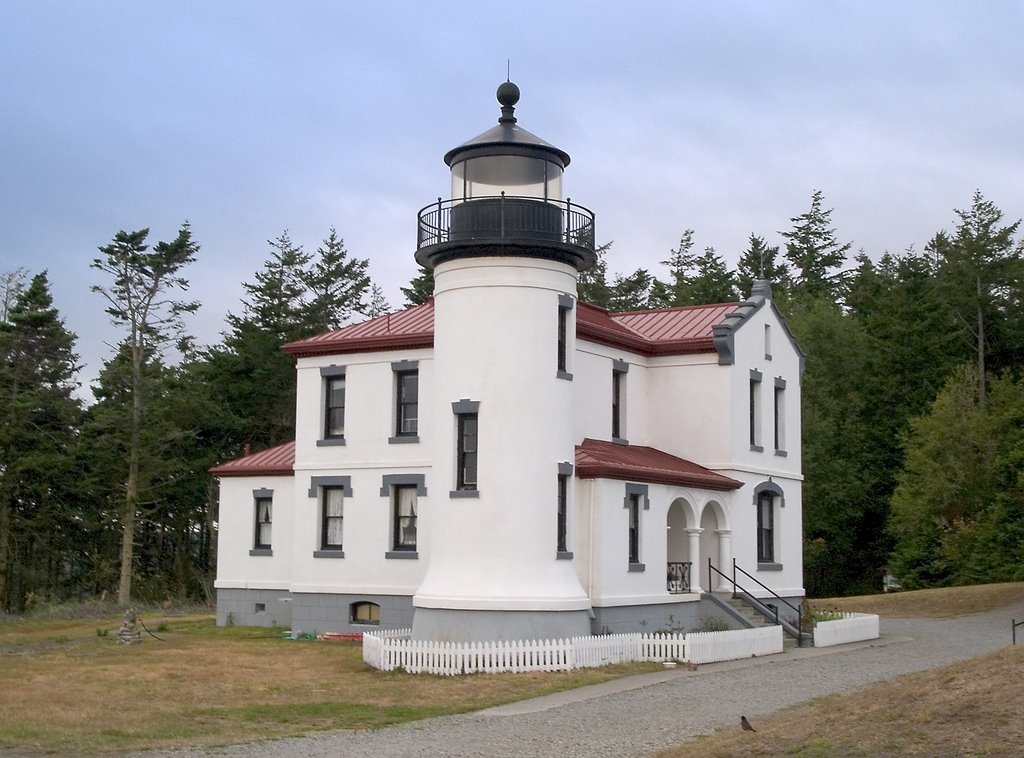 Admiralty Head Lighthouse by S. King