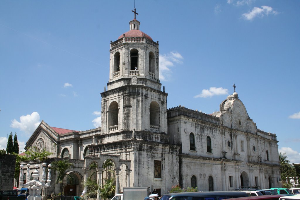 Cebu Metropolitan Cathedral by clarkpelaez