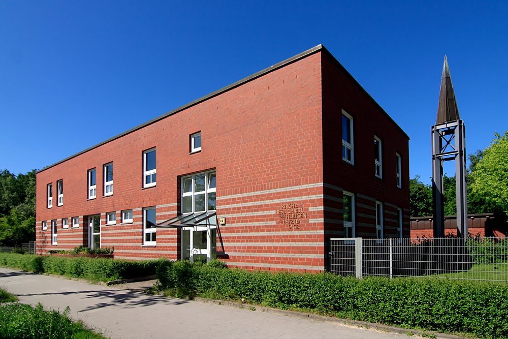 Kirche Jesu Christi der Heiligen der letzten Tage in Hamburg Allermöhe by Fraenzel