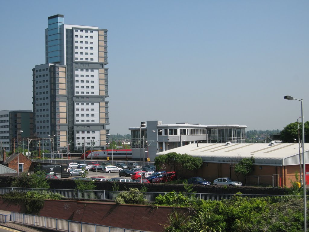 Wolverhampton Station, and new Student block by JohnHW