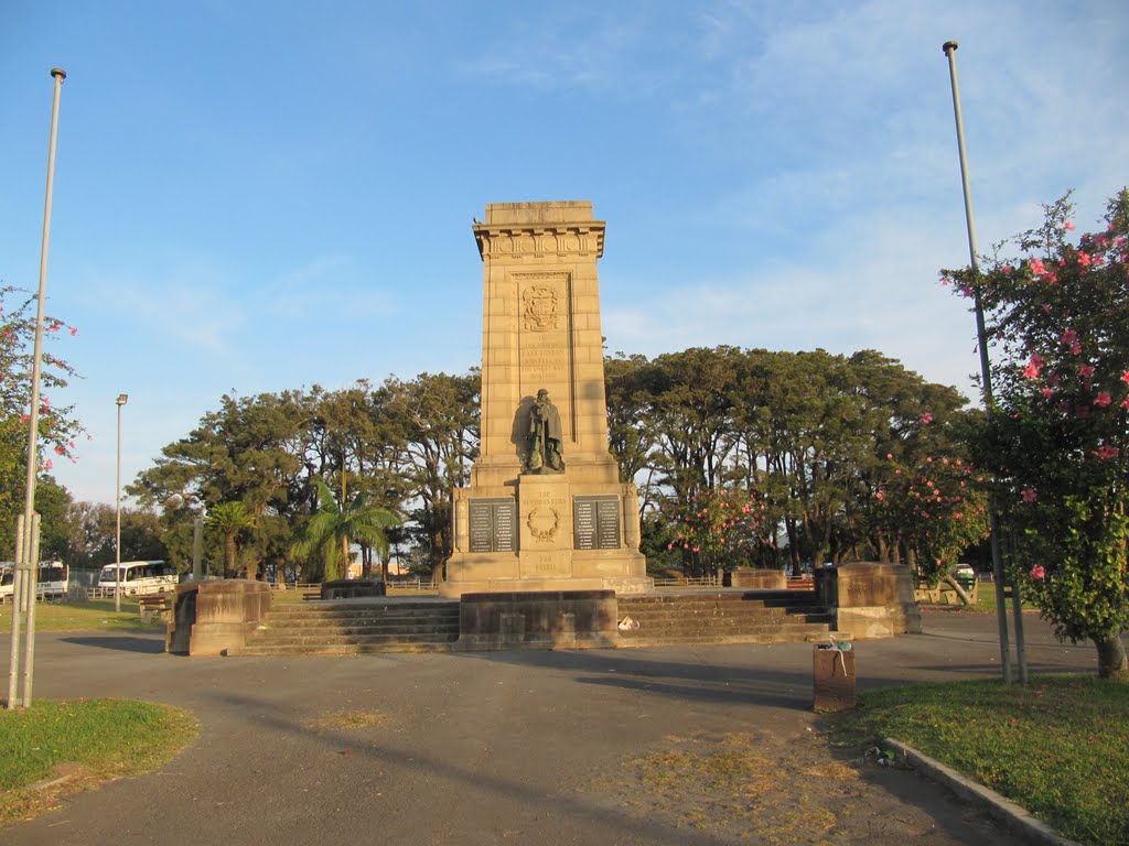 War Memorial by Willem Nabuurs