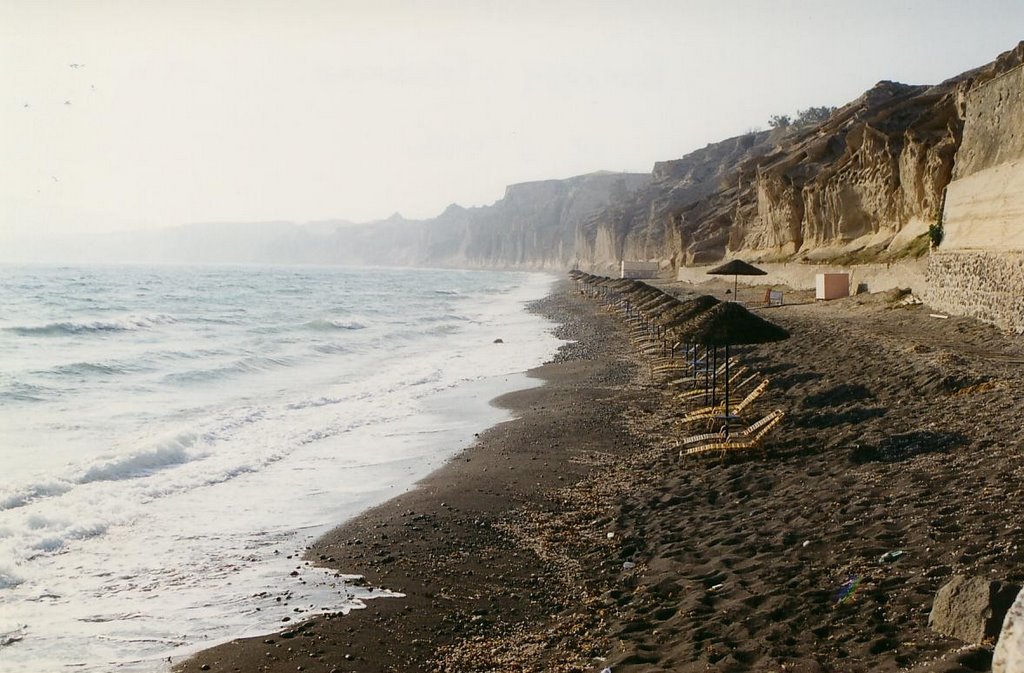 Santorini - The Vlyxada beach by Fotis Mavrelis