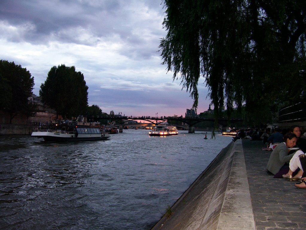 Evening over Paris II by Tim Jansa