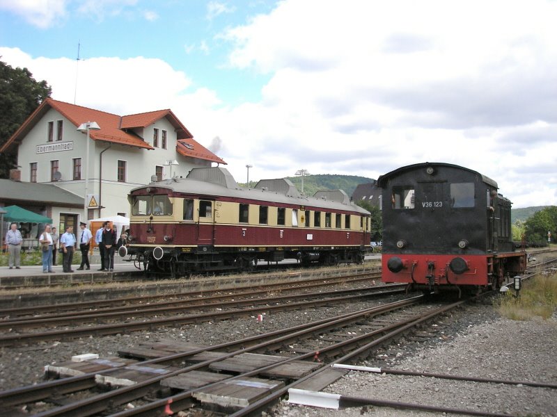 At the railway-station of Ebermannstadt, DFS museal railway by Oelgo