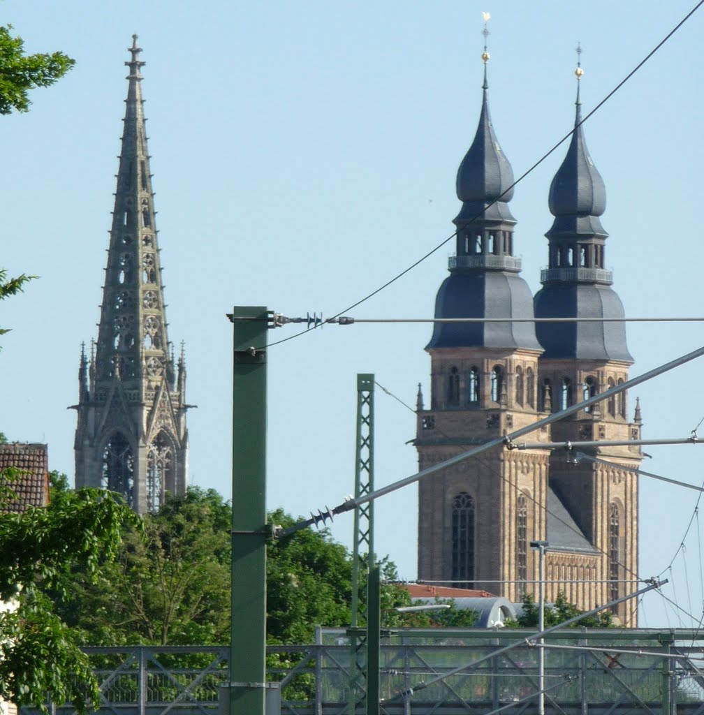 Gedächtniskirche und Josefskirche vom Bahnhof aus by Immanuel Giel