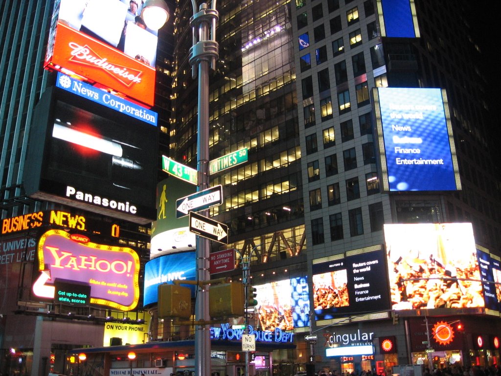 Times sq, New York, 4/30/07 at night by Maryna Novosyolova