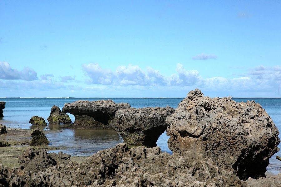 Rocks at Hunter Bay by TheDoc-AUS