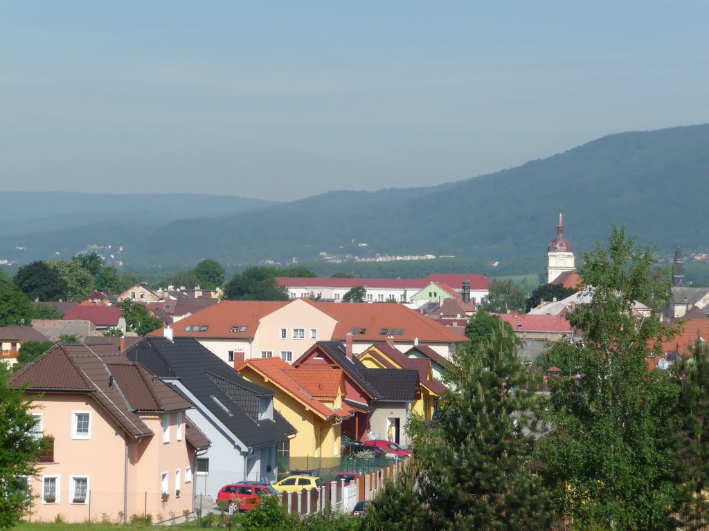 Pohled na obec Chabařovice od památníku bitvy Na Behání by Sejk